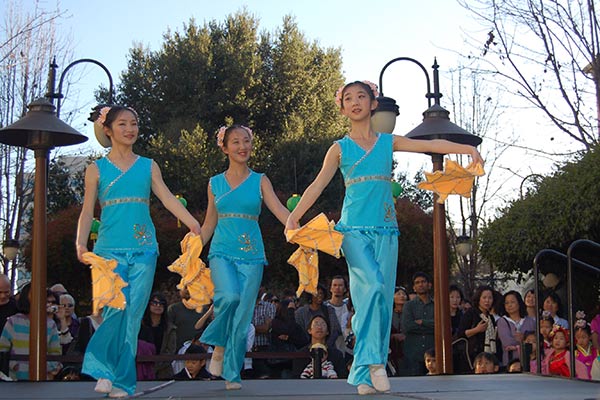 Chinese Dancers Santana Row