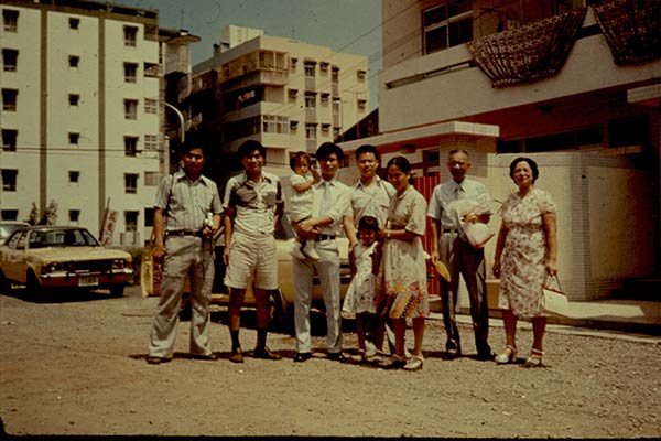 Hwang-Family-1970s-028