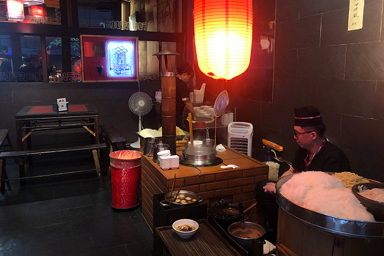 Du Hsiao Yueh restaurant in Taipei